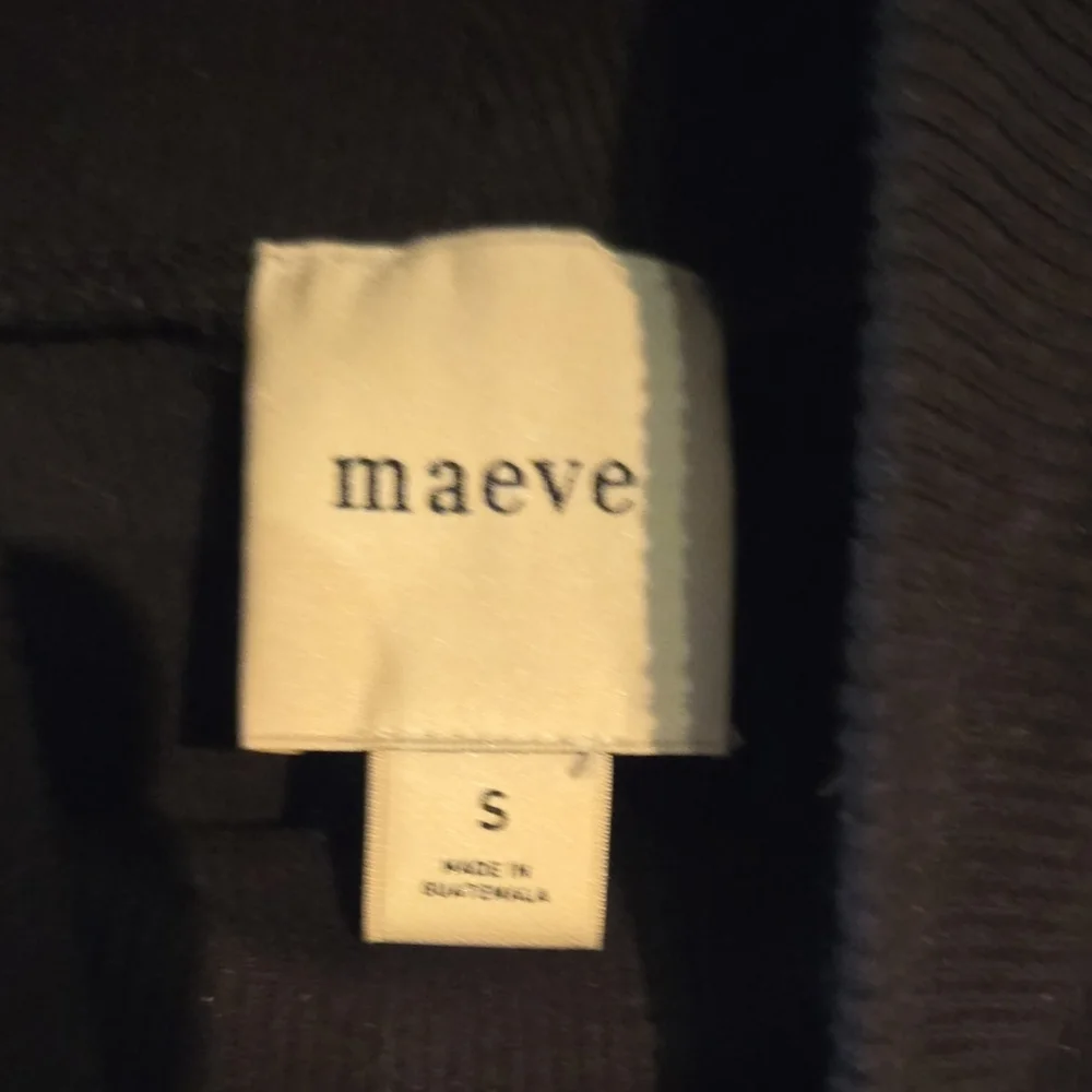 Maeve Black Sleeveless Tank Top - Picture 3 of 3